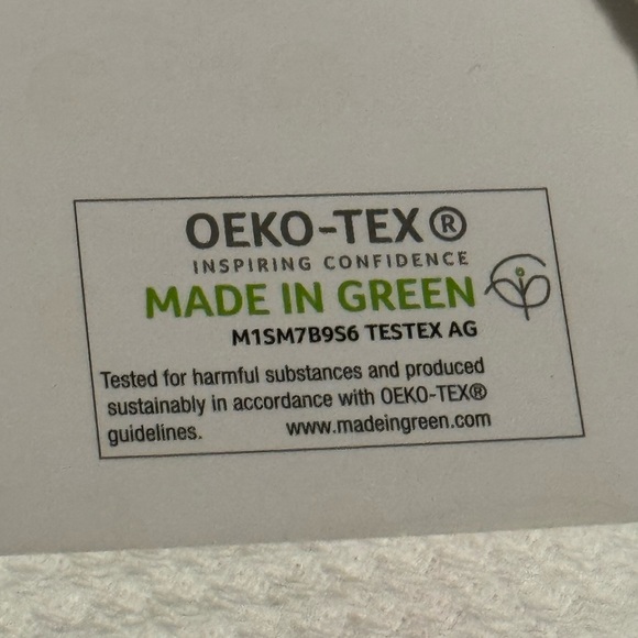 NWT Kitchen Towels - Set of 2 Isaac Mizrahki - Picture 6 of 7